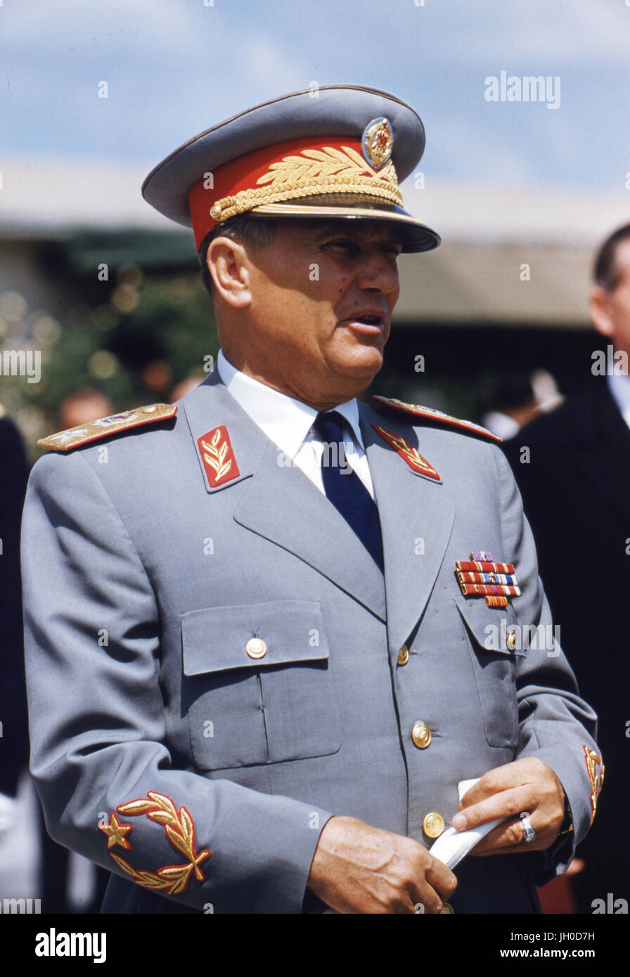 Josip Tito 1955 anlässlich eines Besuches von Nikita Khrushchev für die Belgrader Erklärung. Stockfoto