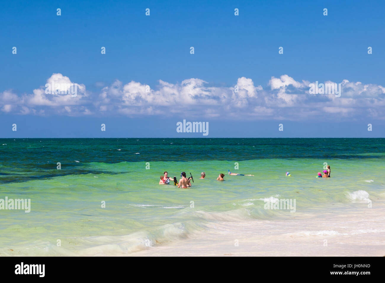 Klares sauberes Wasser am Sandspur Strand im Bahia Honda State Park auf Big Pine Key in den Florida Keys Stockfoto