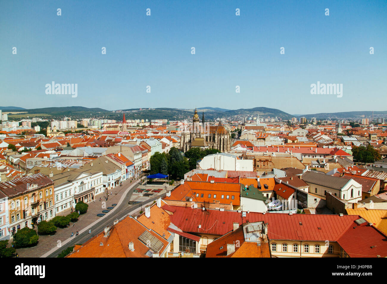 Kathedrale von St. Elizabeth & Main Street (Hlavna Ulica), Skyline von Kosice, Slowakei Stockfoto