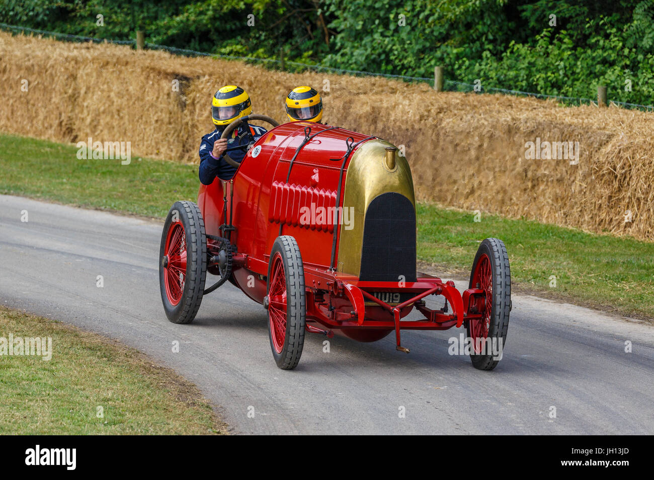 1911 Fiat S76 "Bestie von Turin GP mit Fahrer Duncan Pittaway am Goodwood Festival 2017 von Geschwindigkeit, Sussex, UK. Stockfoto