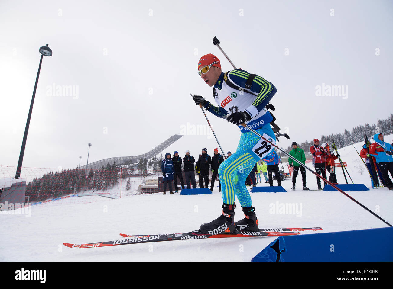 Artem Pryma der Ukraine bei den Männern Verfolgung während der IBU Biathlon World Championships Oslo Norwegen 2016 Stockfoto