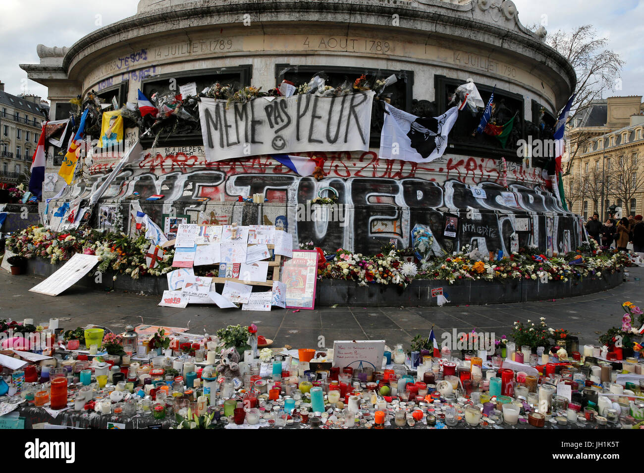 Terroranschlag-Denkmal am Place De La RŽpublique, Paris. Frankreich. Stockfoto