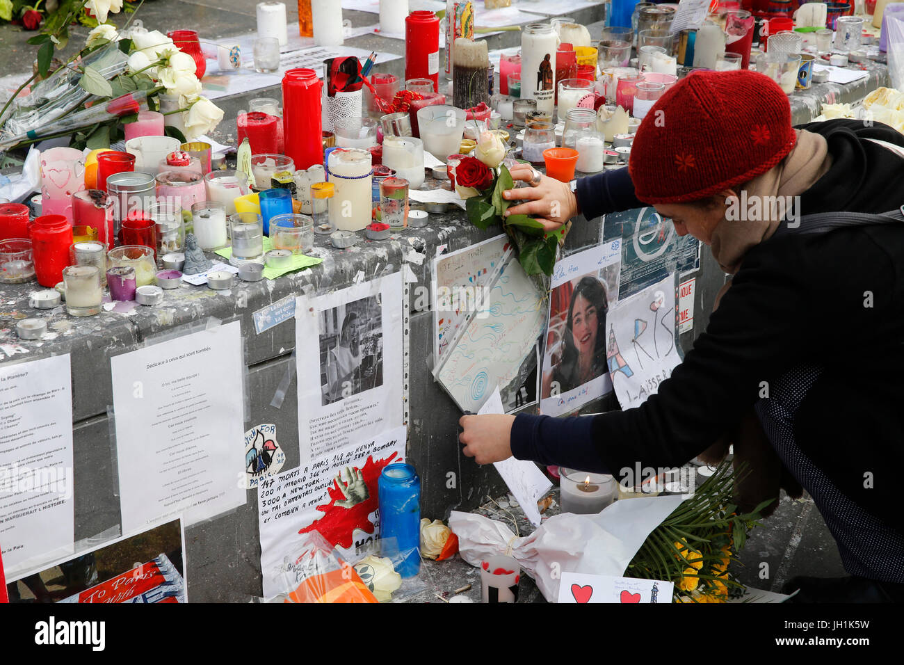 Terroranschlag-Denkmal am Place De La RŽpublique, Paris. Frankreich. Stockfoto