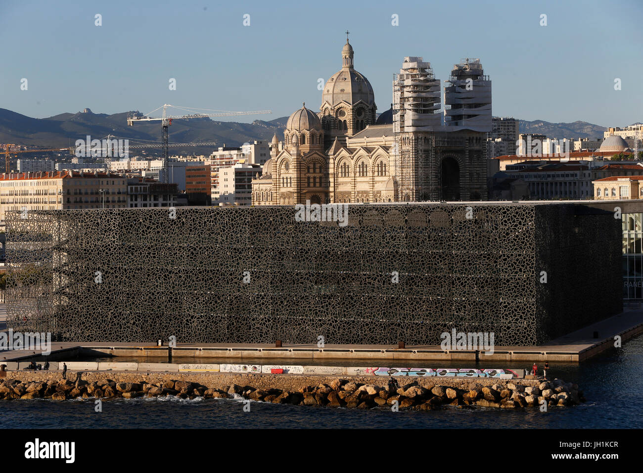 MUCEM & Kathedrale, Marseille. Frankreich. Stockfoto