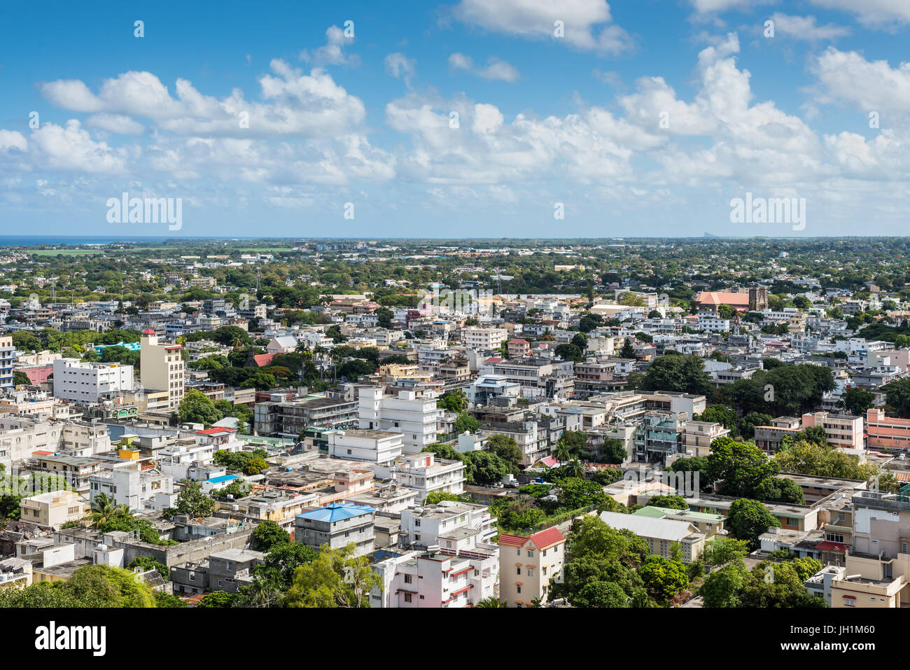 Skyline von Port Louis - gesehen von der Fort Adelaide entlang des Indischen Ozeans in der Hauptstadt von Mauritius Stockfoto