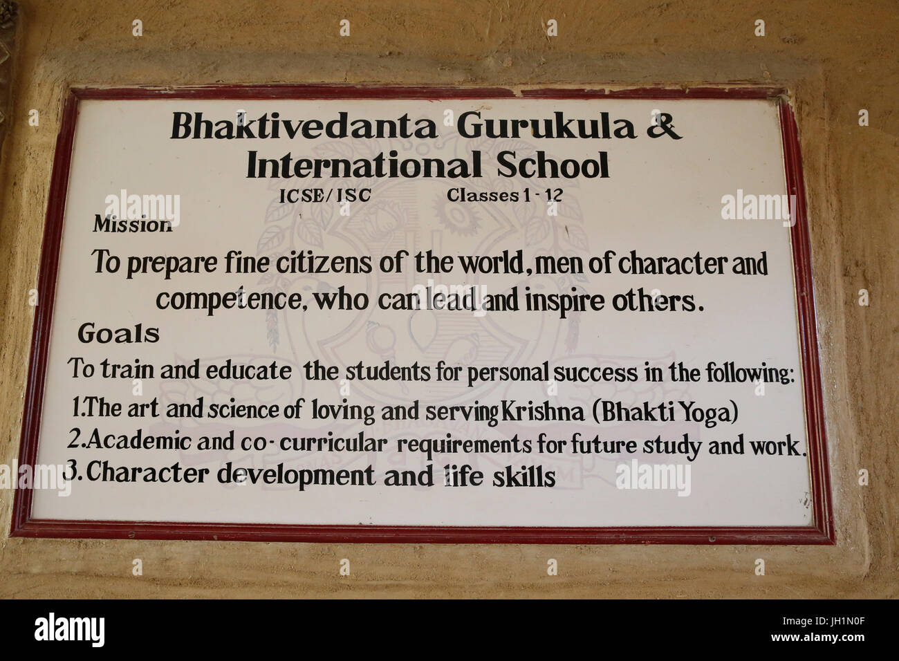 Bhaktivedanta Gurukula befindet sich im ISKCON Radha-Krishna-Tempel, Vrindavan, Uttar Pradesh. Ankündigung geändert werden. Indien. Stockfoto