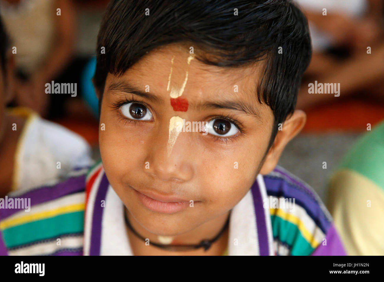 Sandipani Muni Schule für bedürftige Mädchen laufen von Food for Life Vrindavan. Indien. Stockfoto