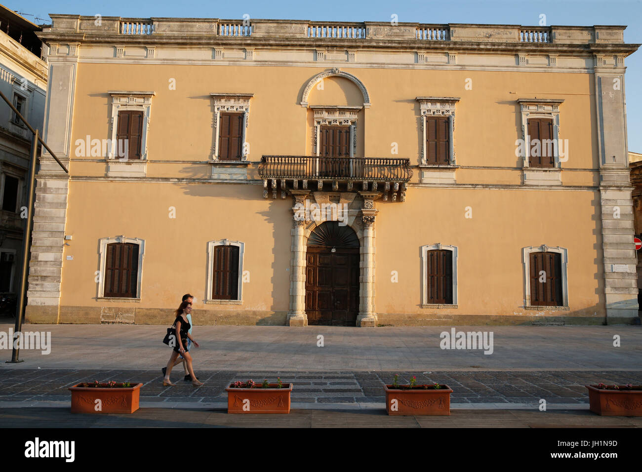 Paare, die in Brindisi. Italien. Stockfoto