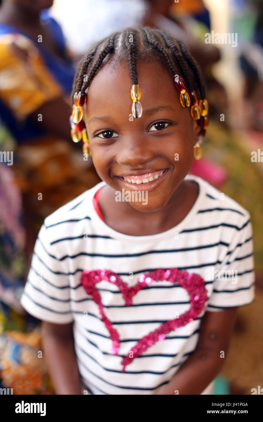 Afrikanische Mädchen tragen Zöpfe. Togo. Stockfoto