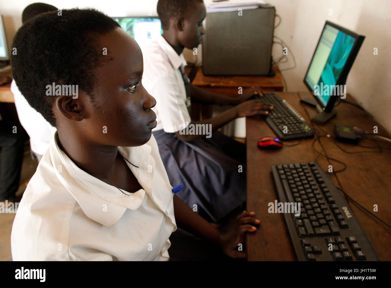 Anaka senior Secondary School. Die Computer sind mit einer 3 Millionen UGS Leihgabe von UMF Mikrofinanz gekauft worden. Uganda. Stockfoto