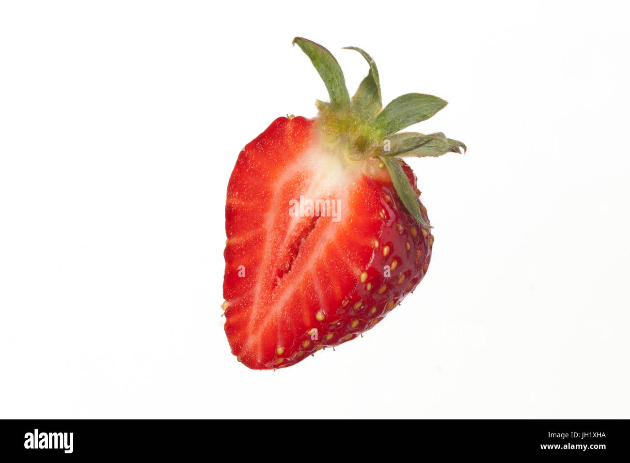 Leckere frische Erdbeere isoliert auf weißem Hintergrund. Studio-Shooting. Stockfoto