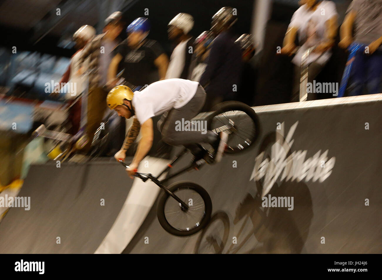 Fahrrad Jumper auf La Villette in Paris. Frankreich. Stockfoto