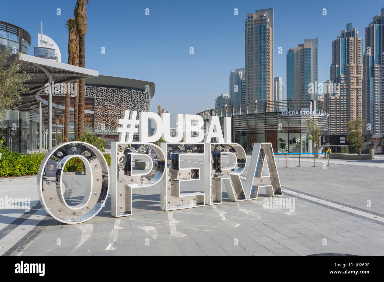 Das Opernhaus in Downtown, Dubai, Vereinigte Arabische Emirate, Naher Osten Stockfoto