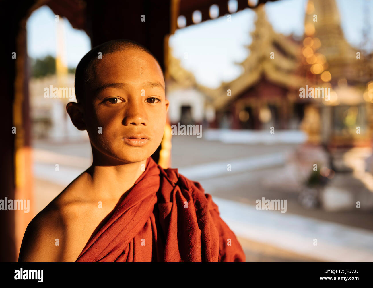 Young-buddhistischer Mönch, Bagan (Pagan), Mandalay Region, Myanmar (Burma), Asien Stockfoto