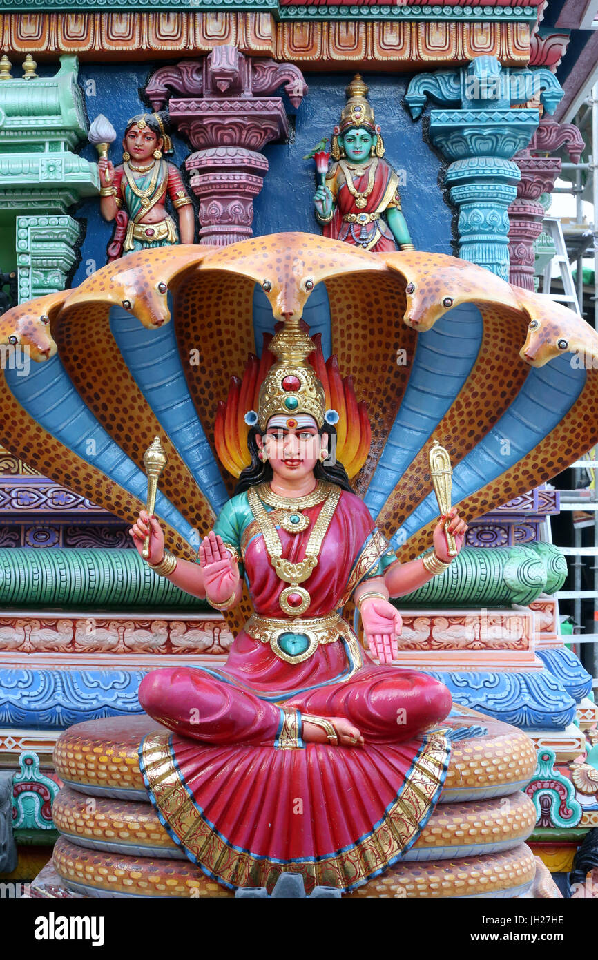 Hindu-Tempel Sri Vadapathira Kaliamman. Hindu-Göttin.  Singapur. Stockfoto