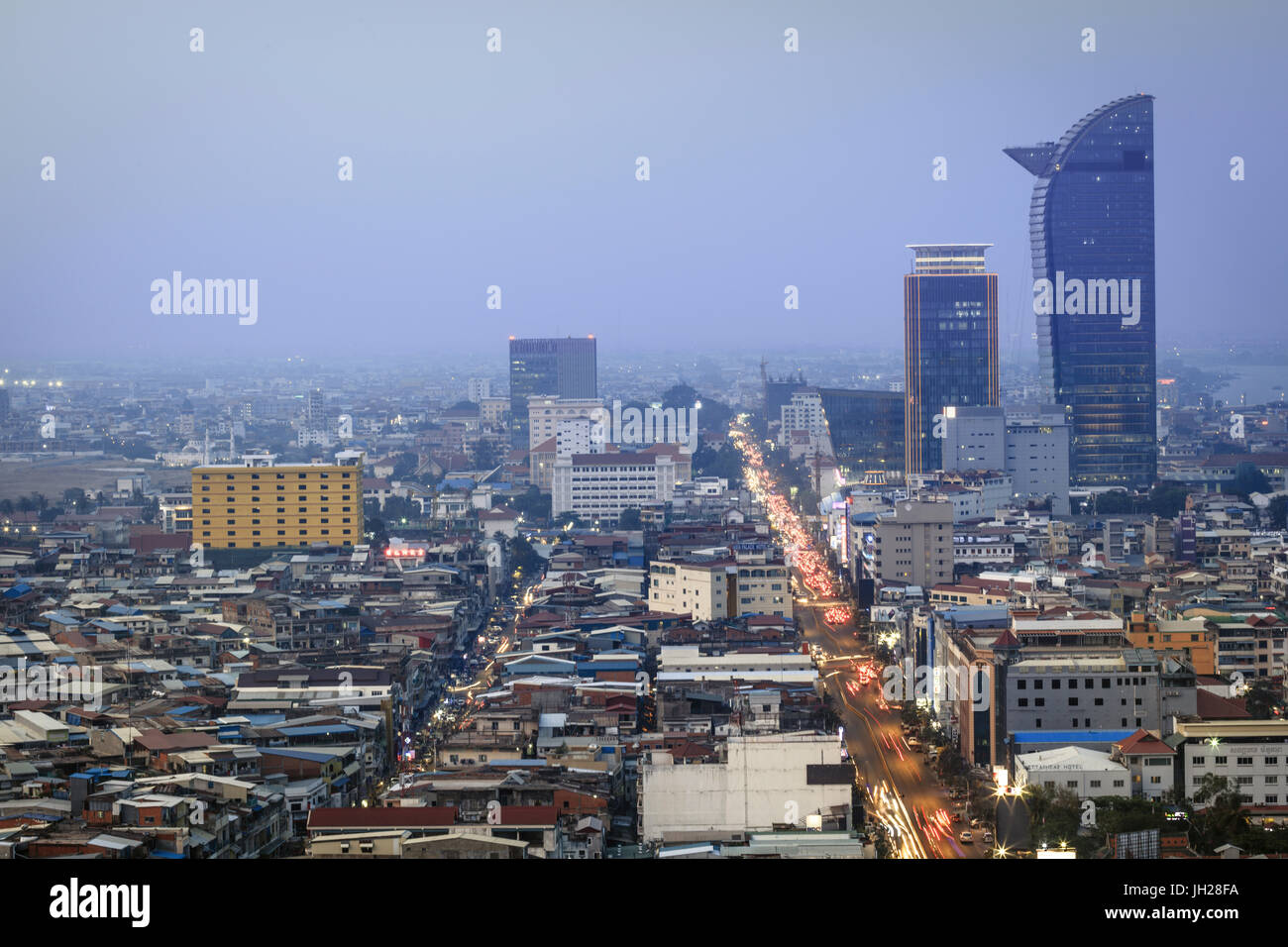 Blick auf die Stadt Zentrum und der Innenstadt von zentraler Geschäftsbezirk, Phnom Penh, Kambodscha, Indochina, Südostasien, Asien Stockfoto
