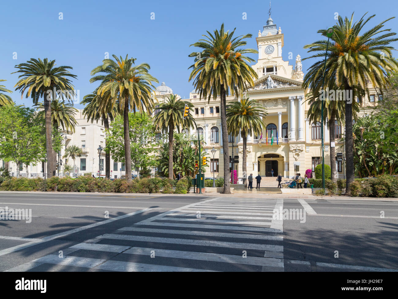 Ansicht der Stadt Halle Palast (Ayuntamiento), Malaga, Costa Del Sol, Andalusien, Spanien, Europa Stockfoto