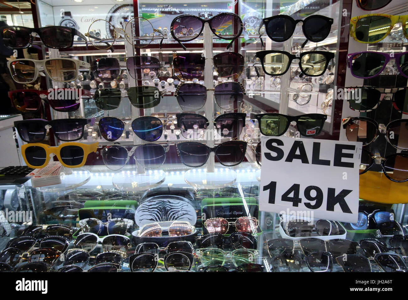 Markt. Sonnenbrille.  Ho-Chi-Minh-Stadt. Vietnam. Stockfoto