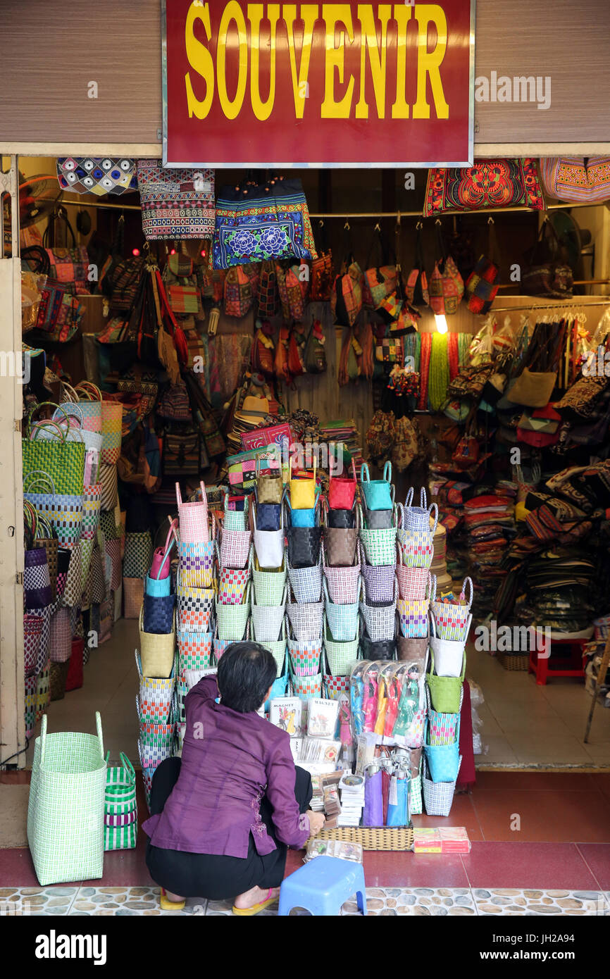 Ho-Chi-Minh-Stadt. Souvenir-Shop.  Vietnam. Stockfoto