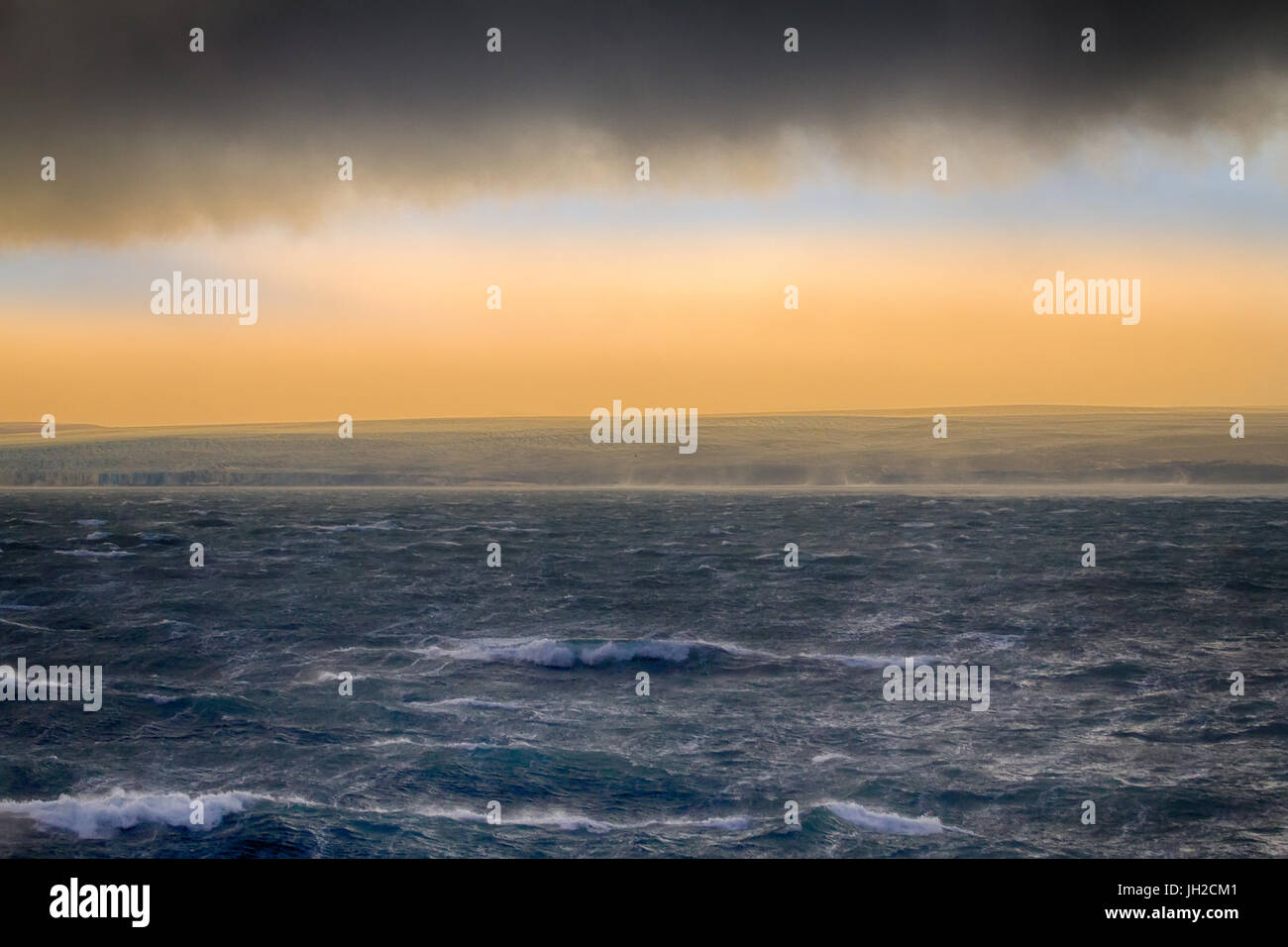 Karasee (Becken des arktischen Ozeans) in der hohen Arktis (Nowaja Semlja-Archipel). Alter Name der Karasee - Eis, Keller, aber jetzt kein Eis Stockfoto