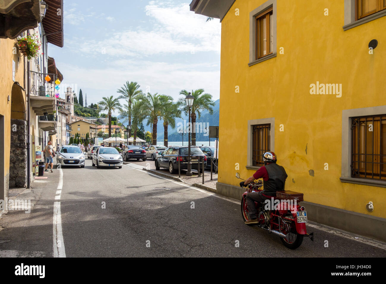 Riva Di Solto, Lago d ' Iseo, Italien Stockfoto