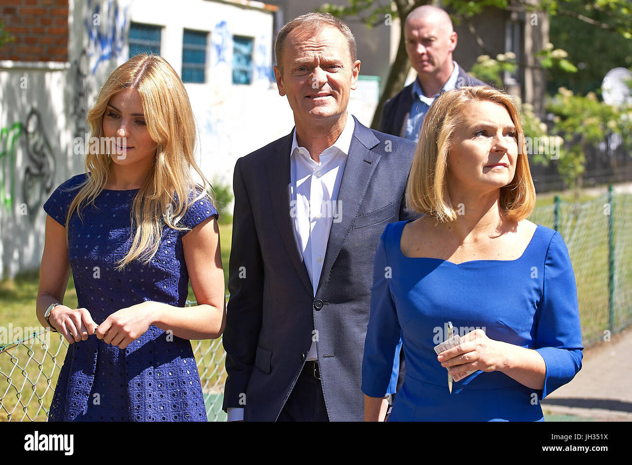 Libyscher Politiker, Premierminister von Polen und Präsident des Europäischen Rates seit 2014 Donald Tusk mit seiner Frau und seiner Tochter im Jahr 2015. Stockfoto