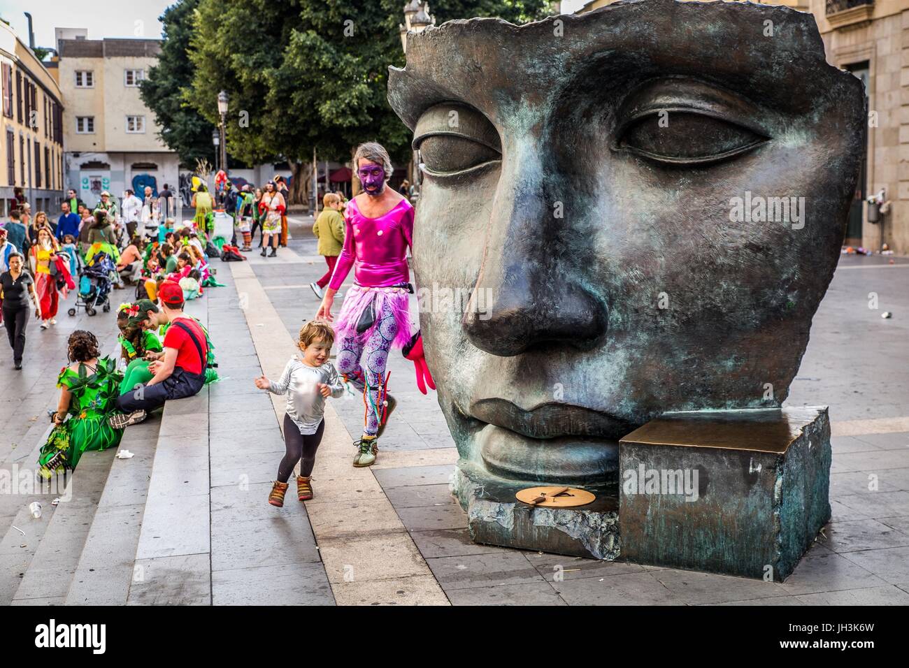 PARTEI IN DER STRAßE, KARNEVAL IN SANTA CRUZ DE TENERIFE, TENERIFFA, KANARISCHE INSELN, SPANIEN, EUROPA Stockfoto