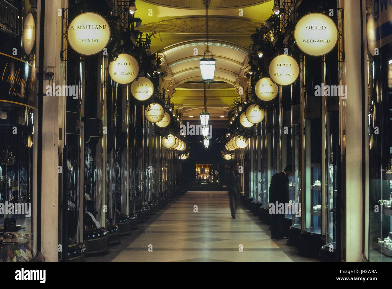 Der Piccadilly Arcade, St James's, London, England Stockfoto