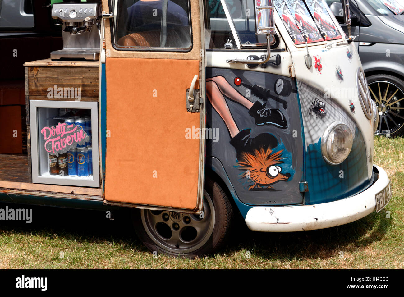 Festival camper Fotos und Bildmaterial in hoher Auflösung Alamy