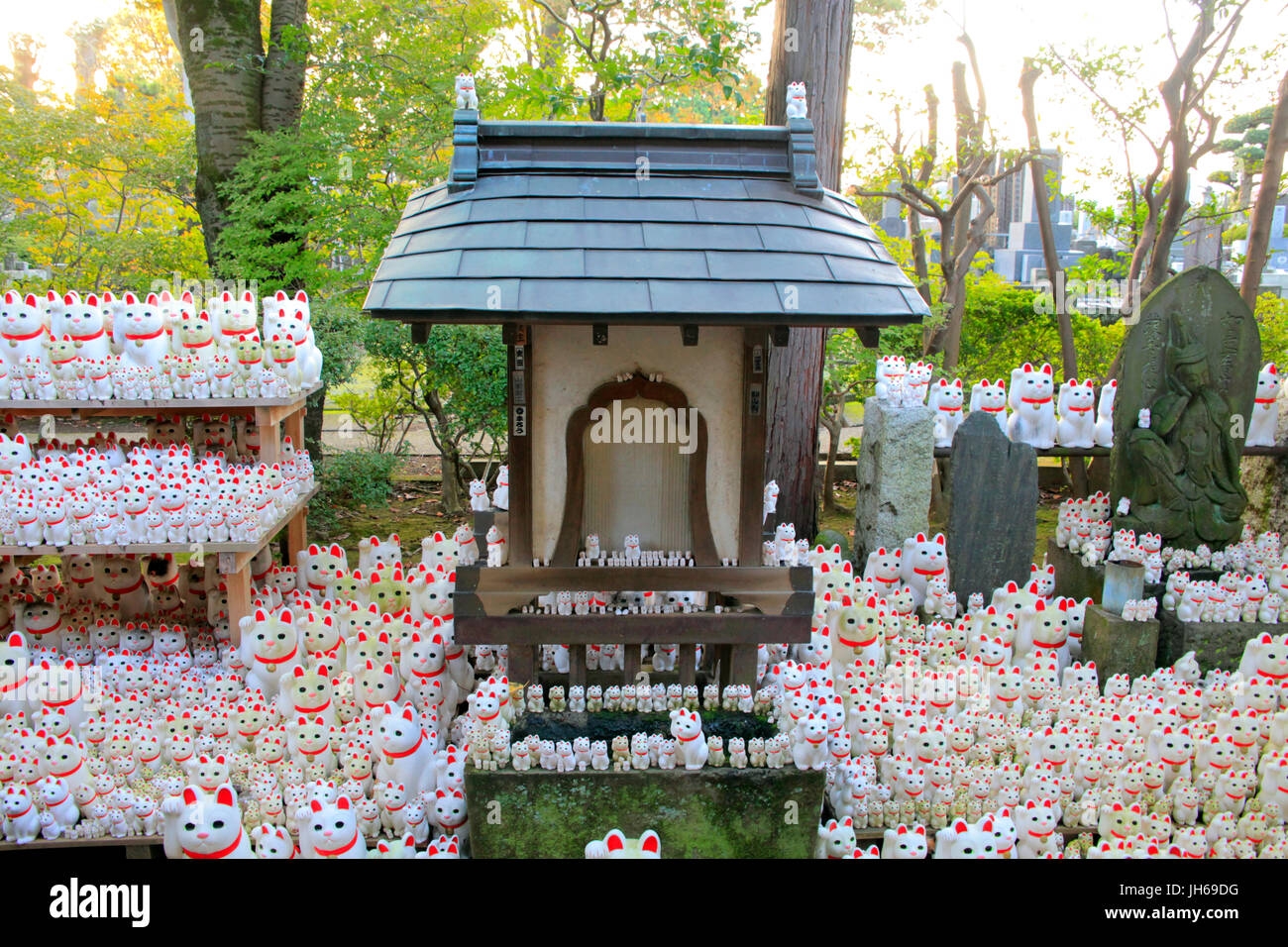 Maneki Neko am Gotokuji Tempel Tokyo Japan Stockfoto