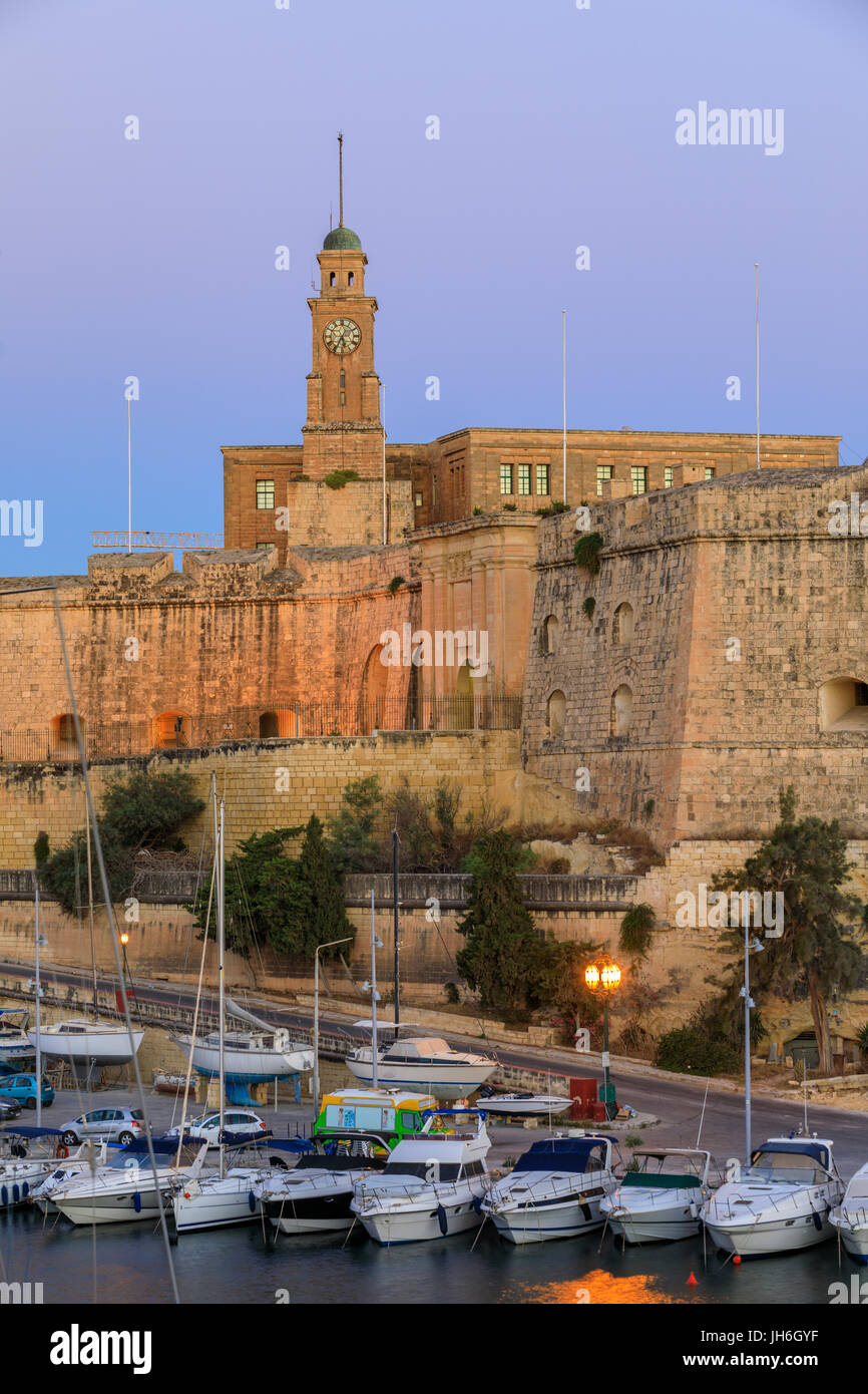 Blick auf den Grand Harbour von Upper Barrakka Gardens, Valetta Stockfoto