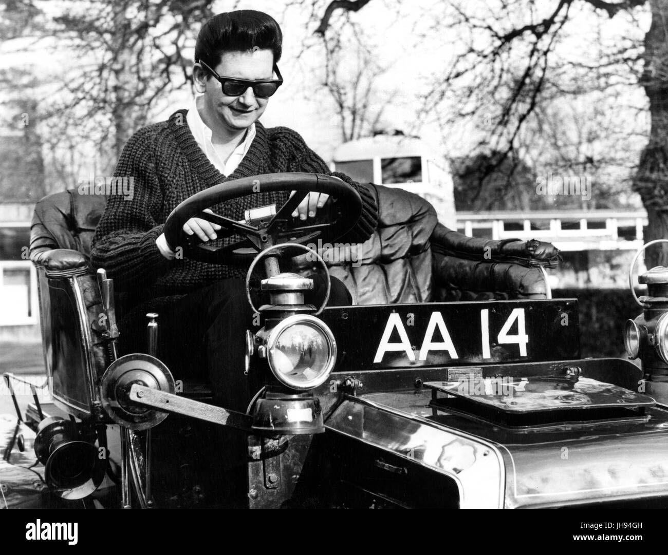 Roy Orbison in Panhard Levassor bei Besuch in National Motor Museum Beaulieu Stockfoto