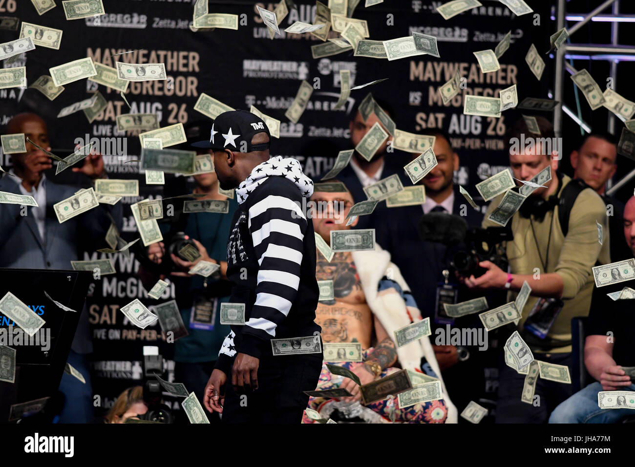 Floyd Mayweather Belt Stockfotos Und Bilder Kaufen Alamy
