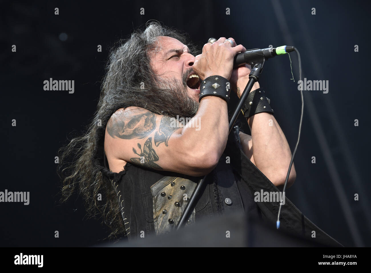 Sänger Mark Osegueda von Death Angel Musikband führt während der Eröffnungstag des Musikfestivals Masters of Rock in Vizovice, Tschechische Republik, am 13. Juli 2017. (CTK Foto/Dalibor Gluck) Stockfoto