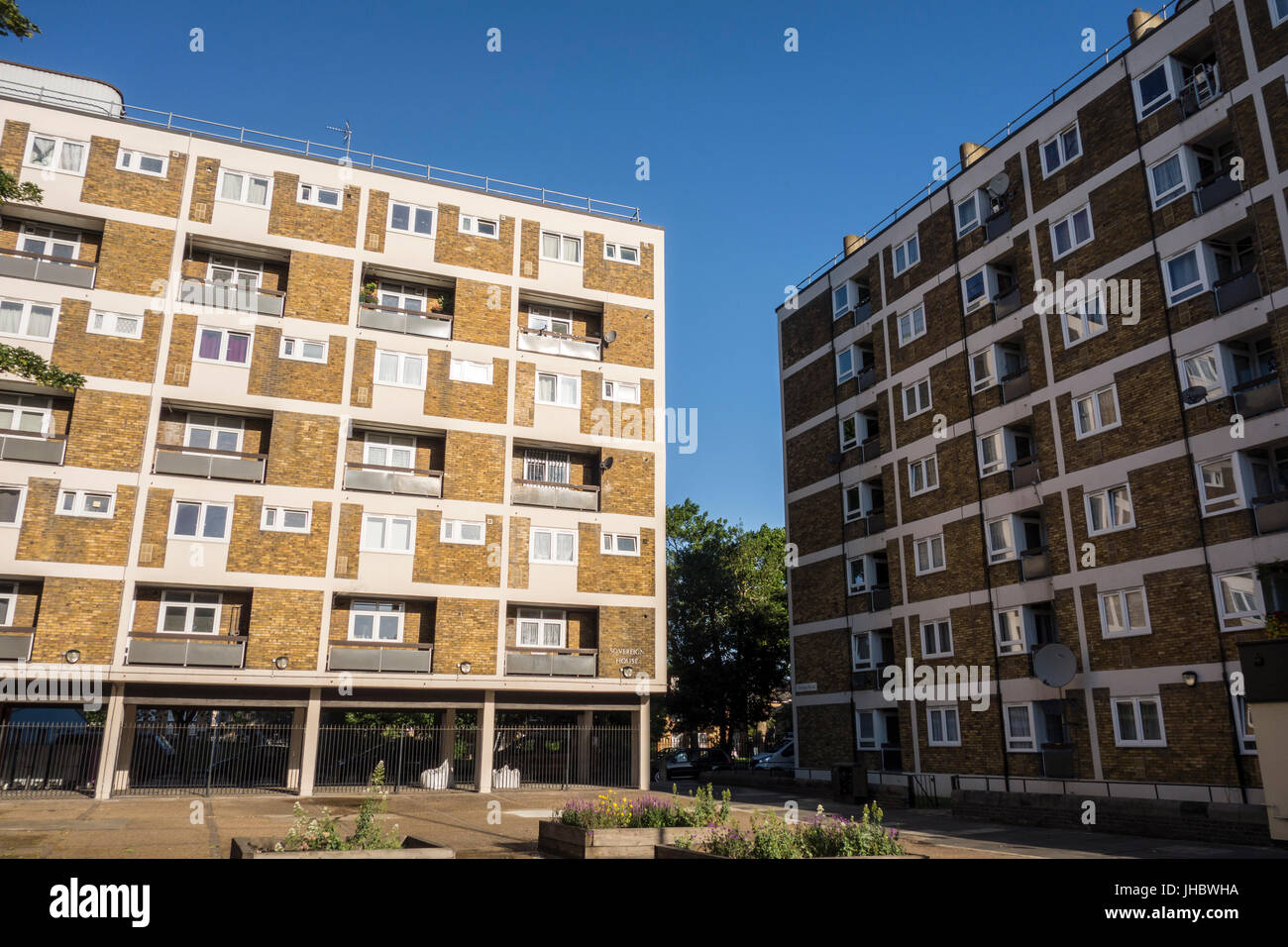 Sozialer Wohnungsbau in Globus Stadt, Cambridge Heath Road, Bethnal Green, Tower Hamlets, East London, UK Stockfoto