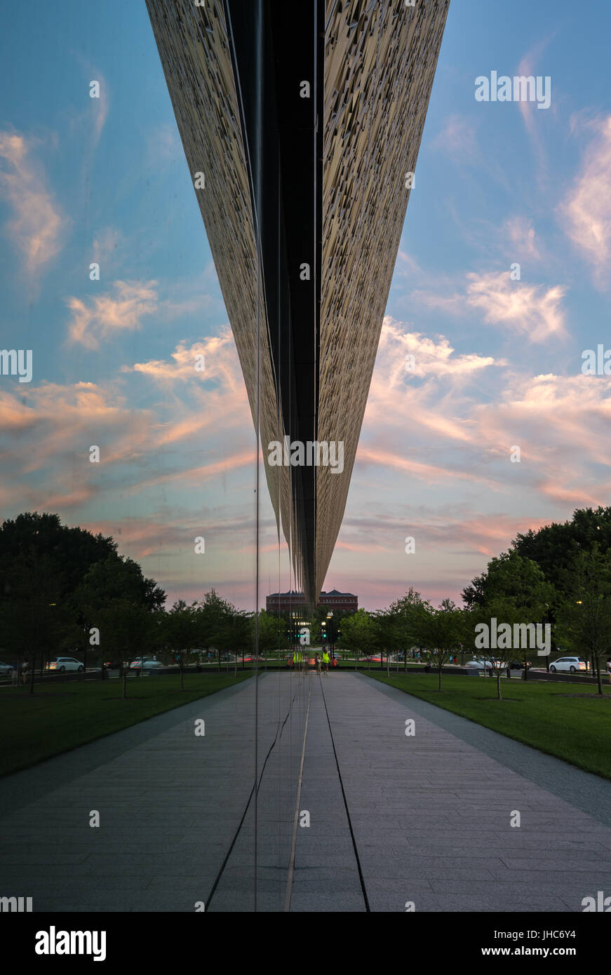 Reflexion von Washington in African American Museum Stockfoto