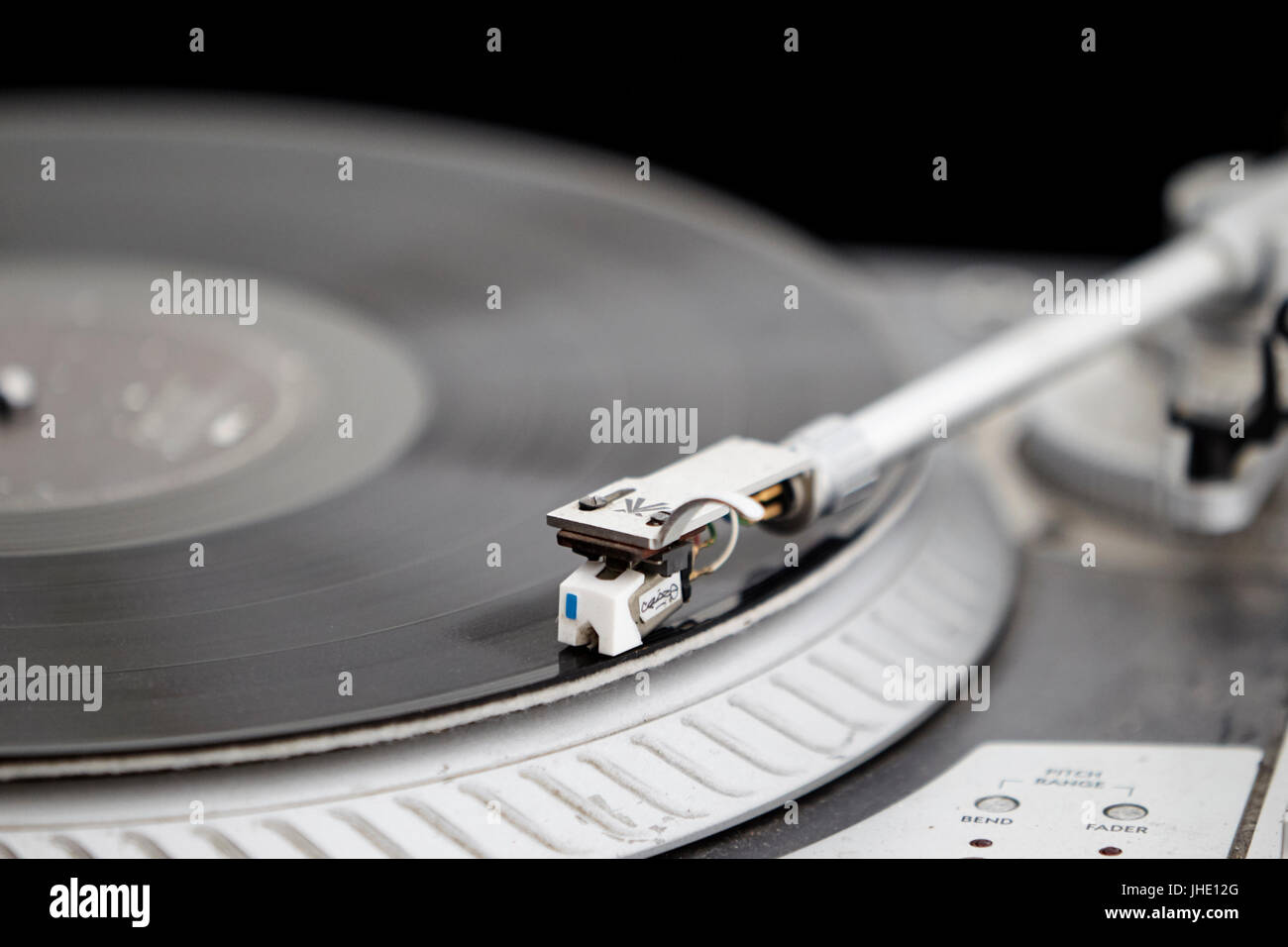 Stylus Nadel auf einer Lp Vinyl-Schallplatte Stockfoto