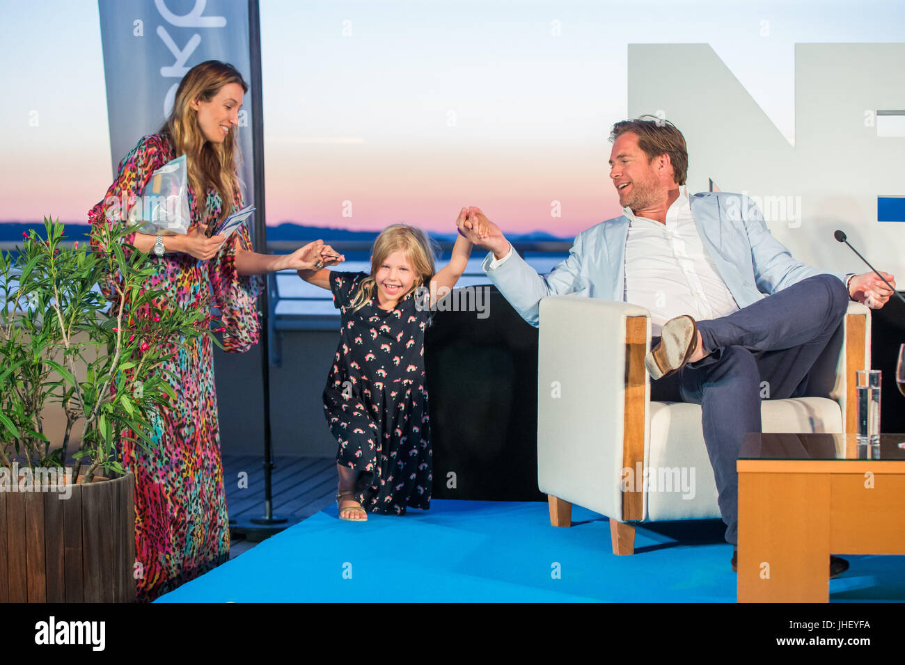 Schauspieler Michael Weatherly auf der Party für NEM (neue Europamarkt) Gäste mit seiner Familie.  Mitwirkende: Michael Weatherly, Olivia Weatherly, Bojana Jankovic wo: Dubrovnik, Kroatien bei: 12. Juni 2017 Credit: WENN.com ** nur verfügbar für die Veröffentlichung in UK, USA, Deutschland, Österreich, Schweiz ** Stockfoto