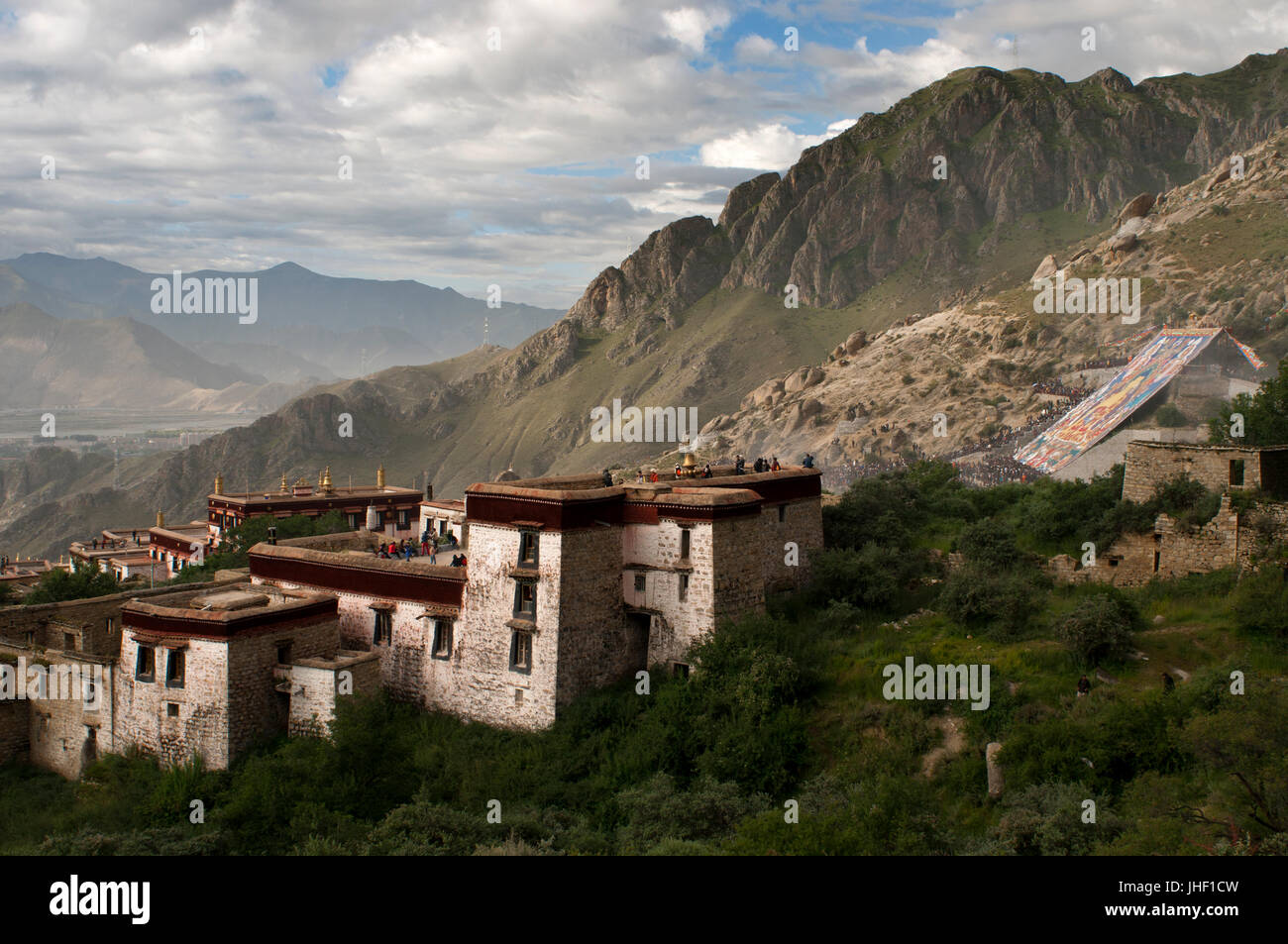 Rund um das Drepung Kloster während der Joghurt-Festival oder auch genannt Shoton Festival, Lhasa, Tibet. Stockfoto