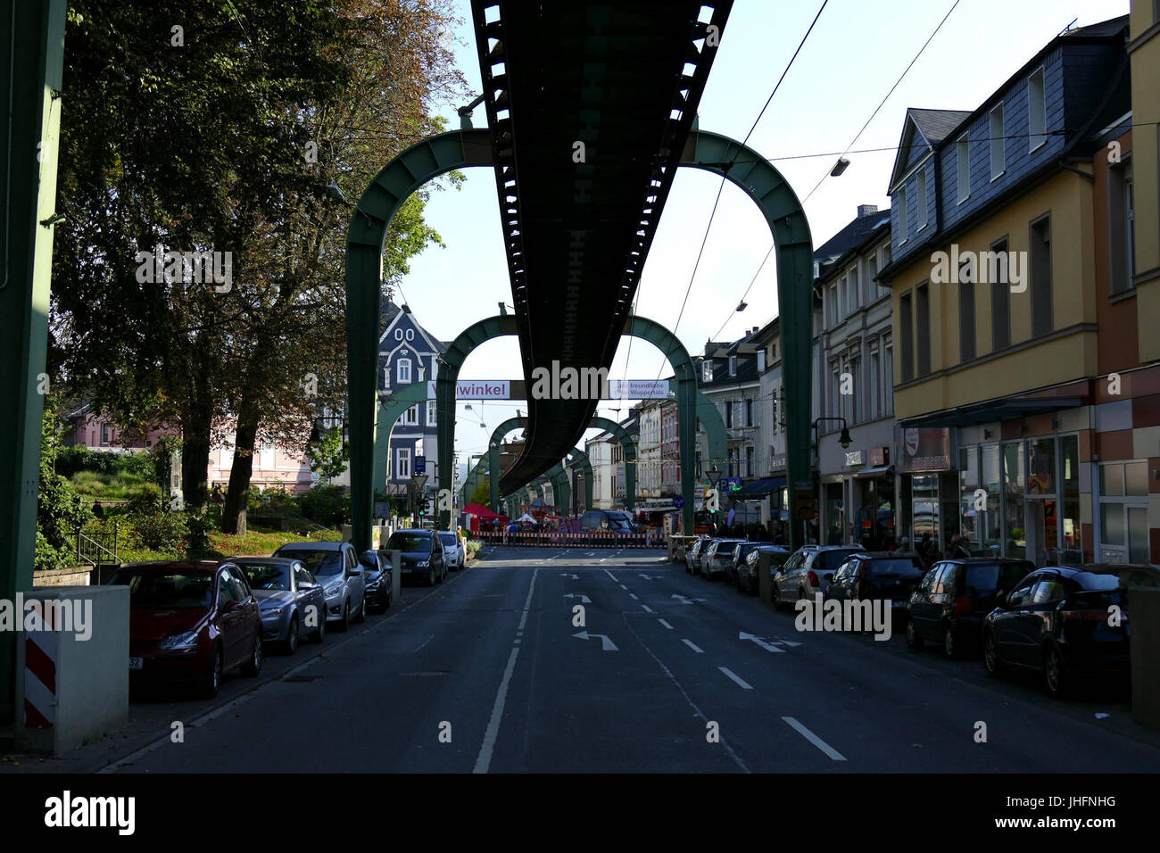 2015.09.26.100501 Wuppertal-Vohwinkel Schwebebahn Stockfoto