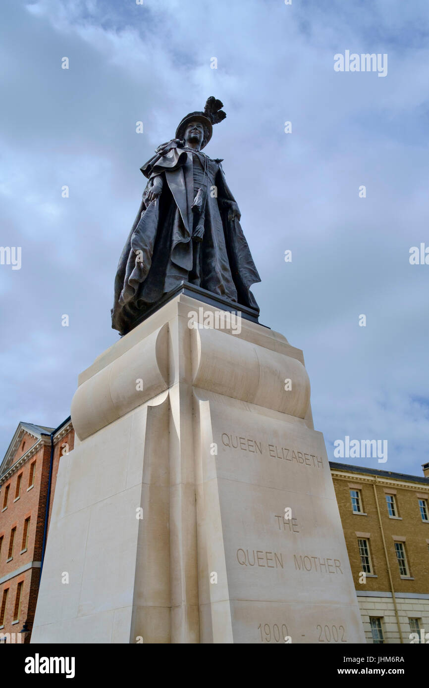 Um eine Entwicklung am Stadtrand von Dorchester Dorset England UK Verkehrssysteme Stockfoto