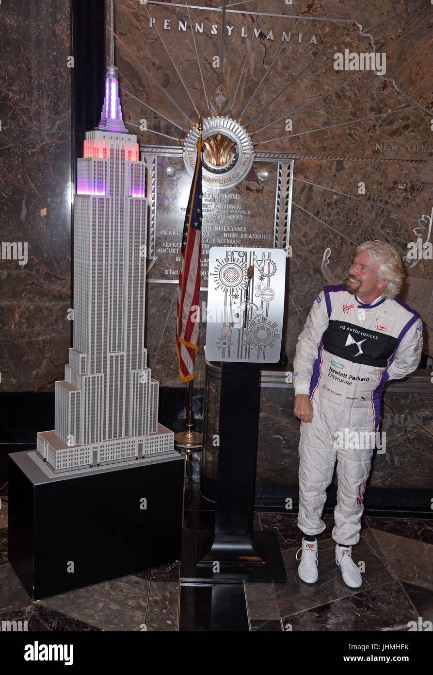 New York, NY, USA. 14. Juli 2017. Sir Richard Branson bei einem öffentlichen Auftritt für Richard Branson Besuche Empire State Building, Empire State Building, New York, NY 14. Juli 2017. Bildnachweis: Derek Sturm/Everett Collection/Alamy Live-Nachrichten Stockfoto