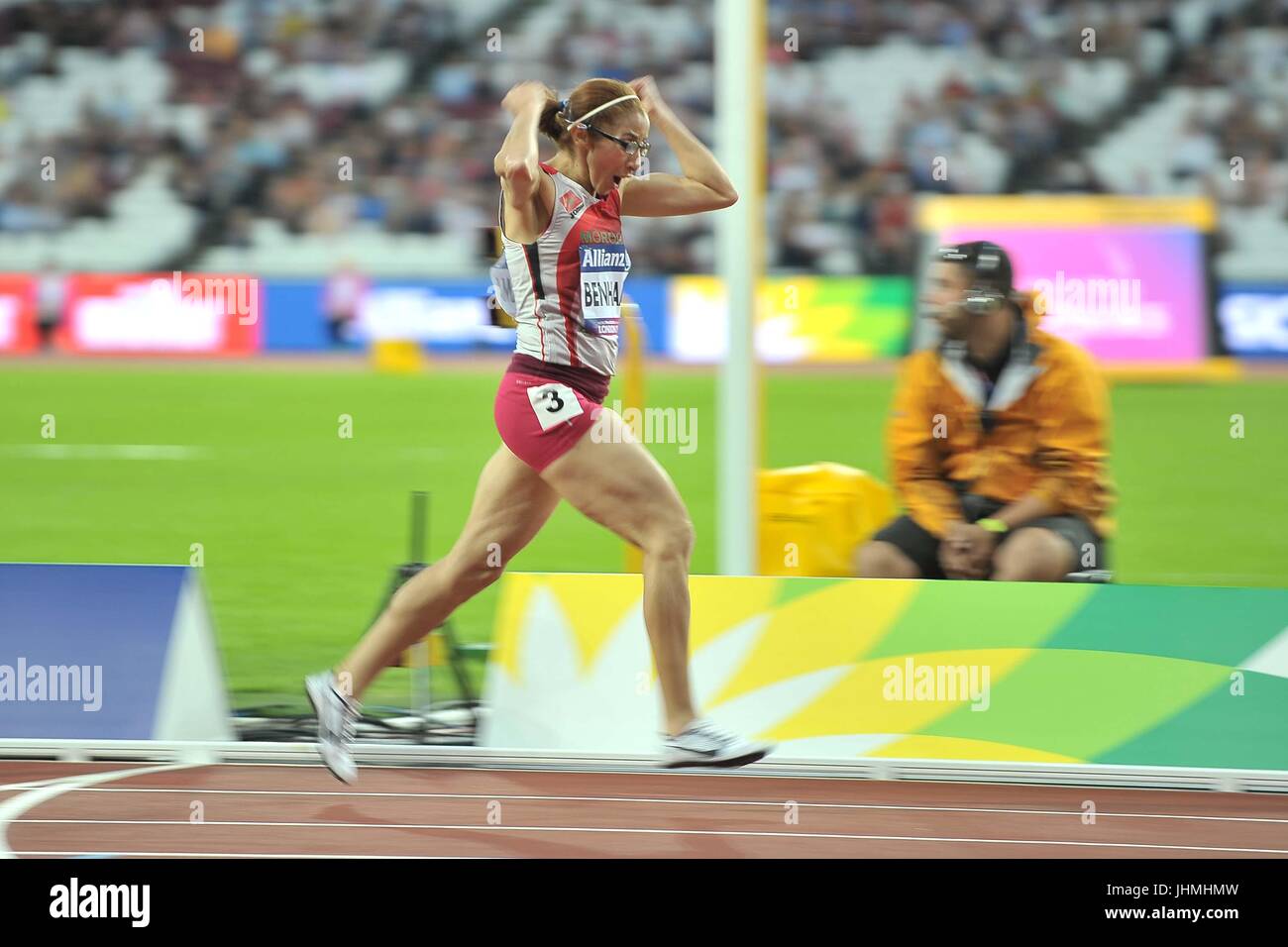 Sanaa Benhama (MAR) gewinnt das Damen-1.500 m T13-Finale. Para Leichtathletik-Weltmeisterschaften. London-Olympia-Stadion. Queen Elizabeth Olympic Park. Stratford. London. VEREINIGTES KÖNIGREICH. 14.07.2017. Bildnachweis: Sport In Bilder/Alamy Live-Nachrichten Stockfoto