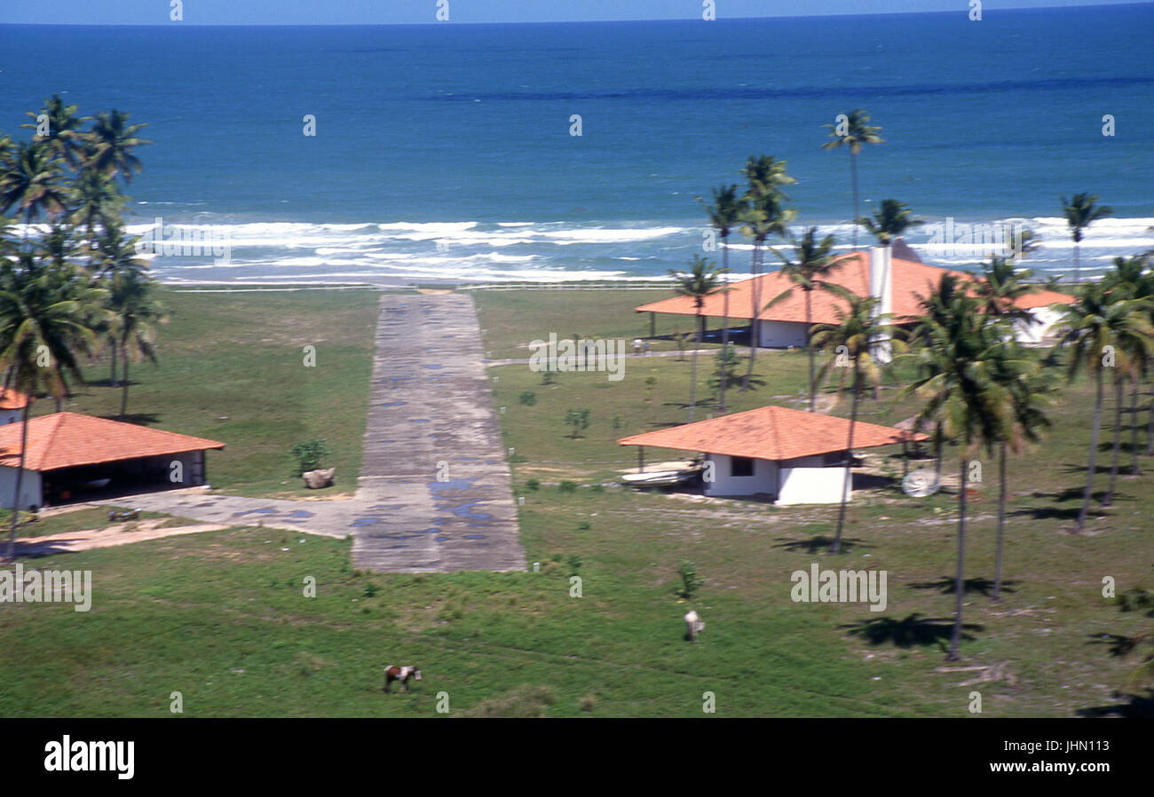Luftaufnahme; Punkt des Starts und der Landung; Ultralight; Porto de Galinhas; Pernambuco; Brazilien. Stockfoto