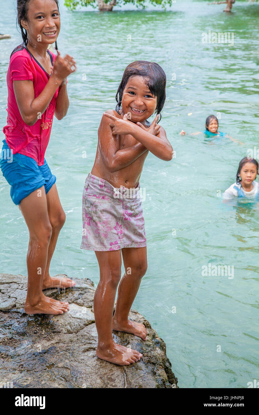 Junge Philippinische Kinder Fotos Und Bildmaterial In Hoher Auflösung