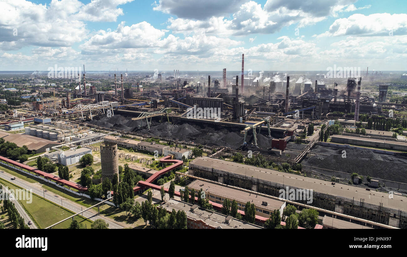 Lipetsk, Russland - Juli 11. 2017: Draufsicht von Metallurgical plant NLMK-Gruppe. Stockfoto