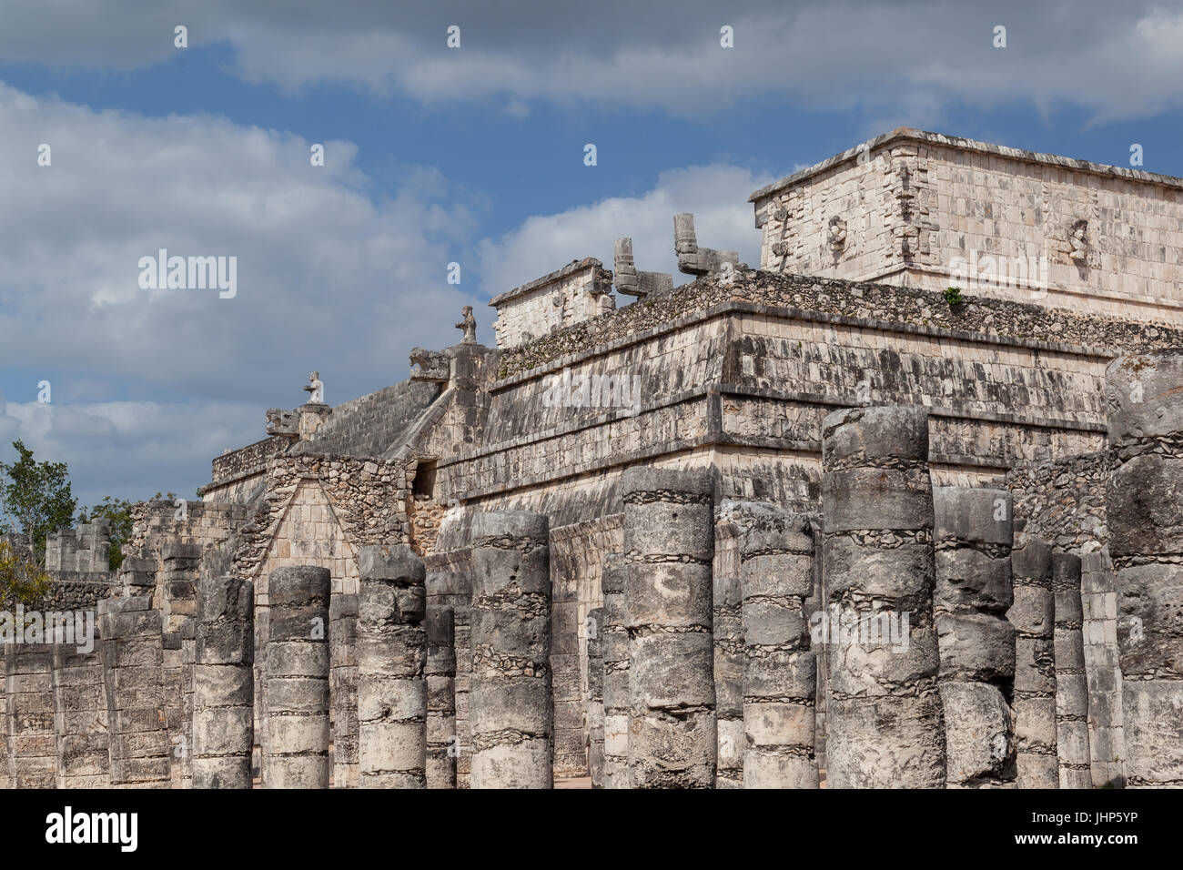 Säulen im Tempel der tausend Krieger, Chichen Itza, Yucatan, Mexiko Stockfoto
