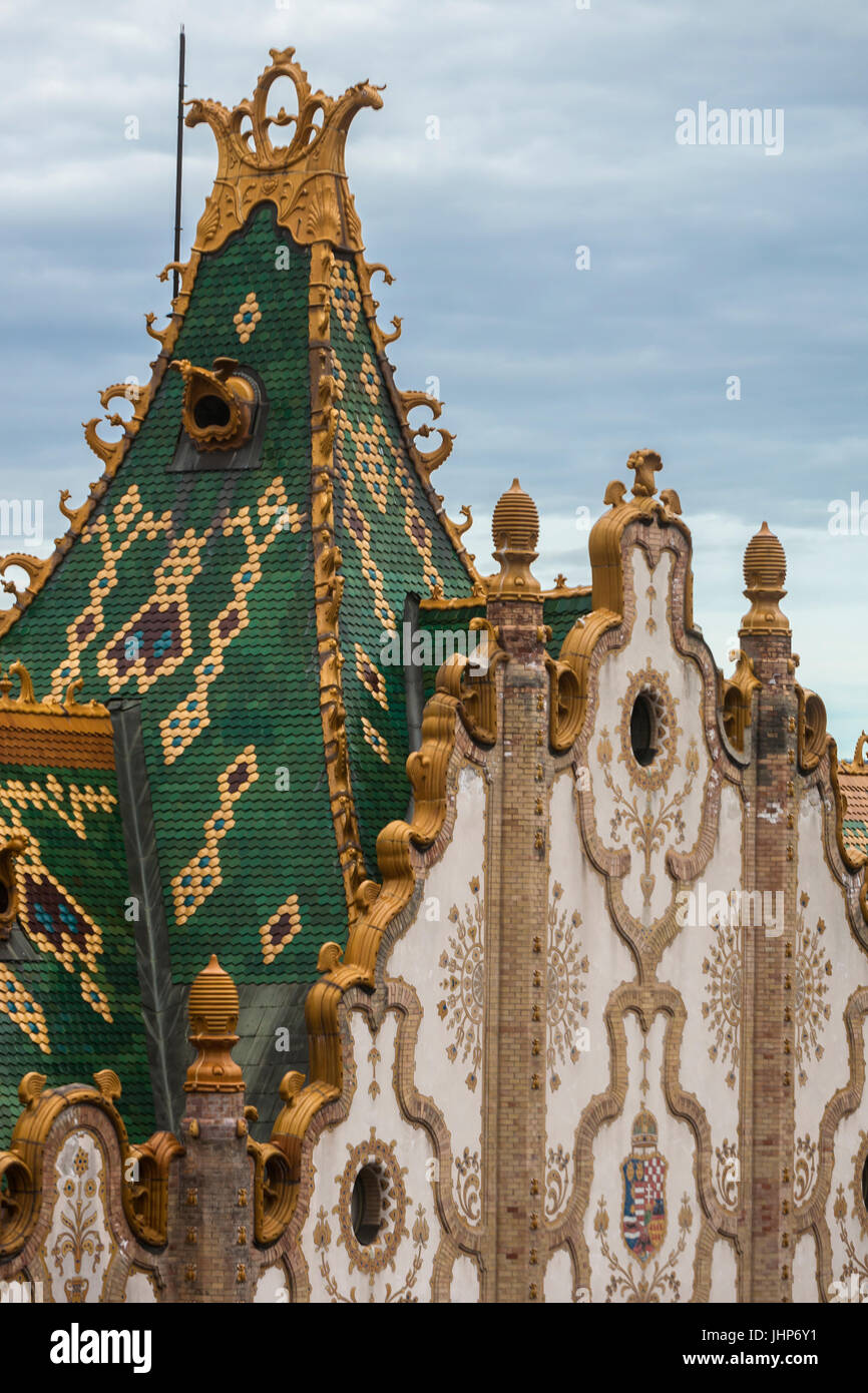 Architektonisches Detail der ungarischen Staatskasse halten Utca, Leopoldstadt, Budapest, Ungarn, gesehen vom Hotel President Stockfoto