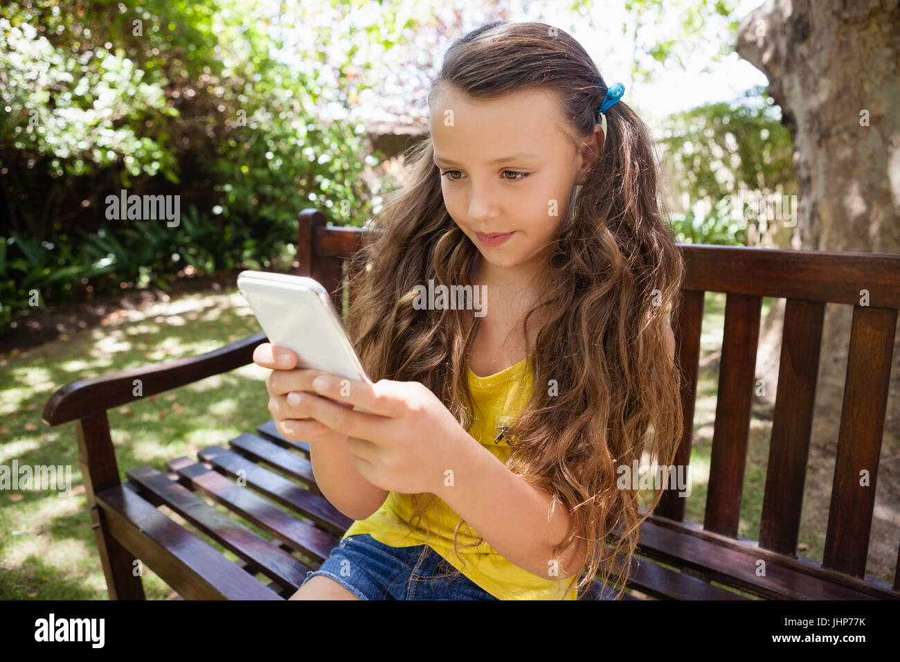 Stehend Auf Gartenbank Fotos Und Bildmaterial In Hoher Auflösung Seite 2 Alamy 