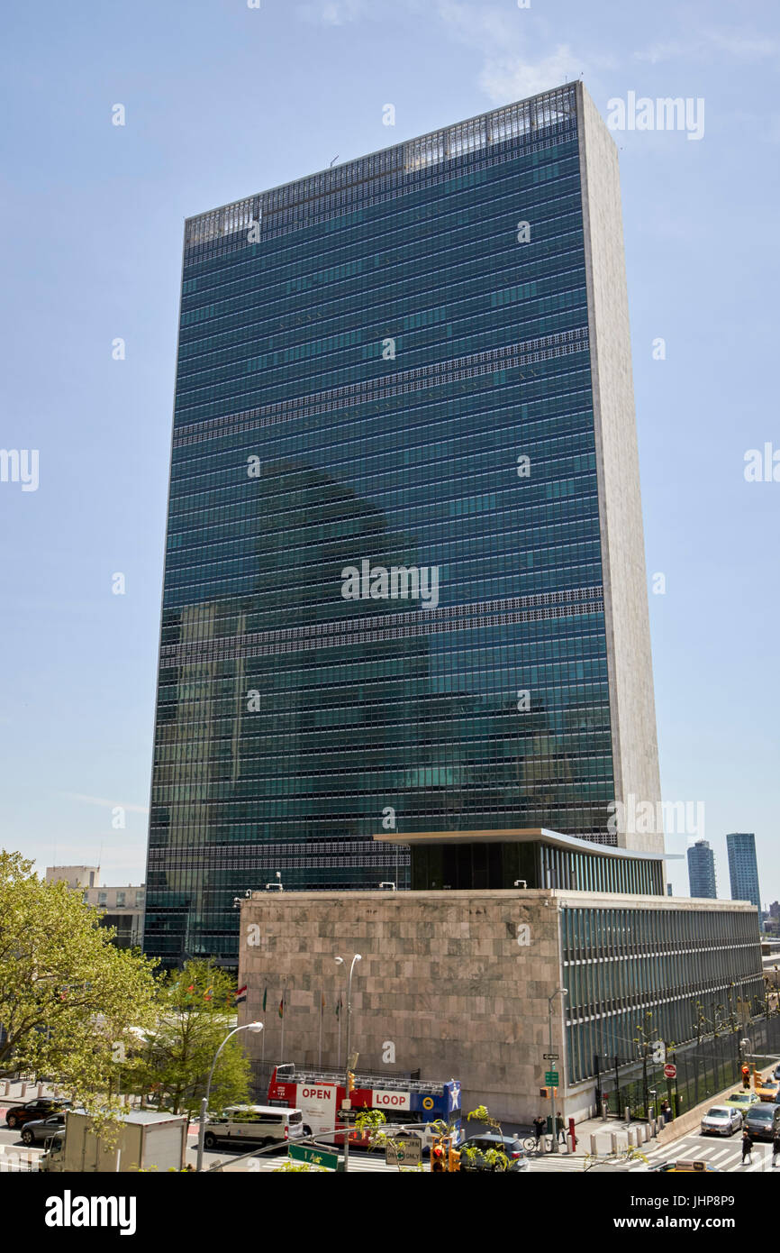 UN-Sekretariat-Turm und Dag Hammarskjold Bibliotheksbauten Vereinte Nationen New York City USA Stockfoto